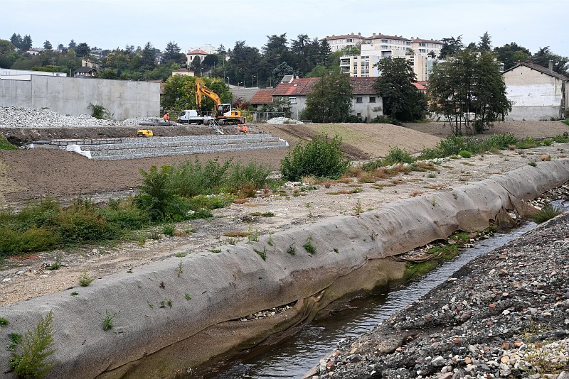 Travaux d'aménagement des berges du Gier